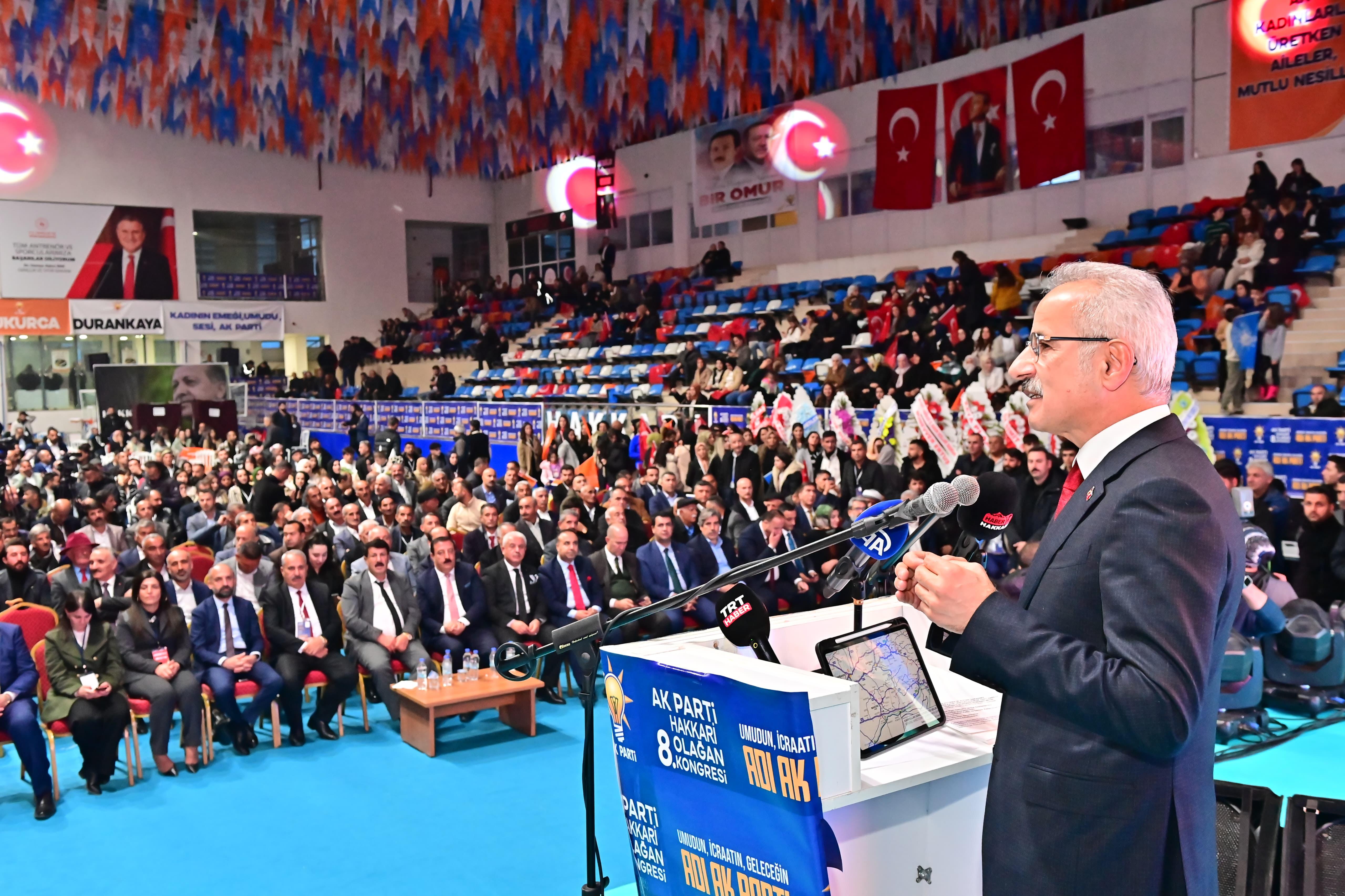 Hakkari'ye 46 Milyar Liralık Yatırım ile Ulaşımda Devrim